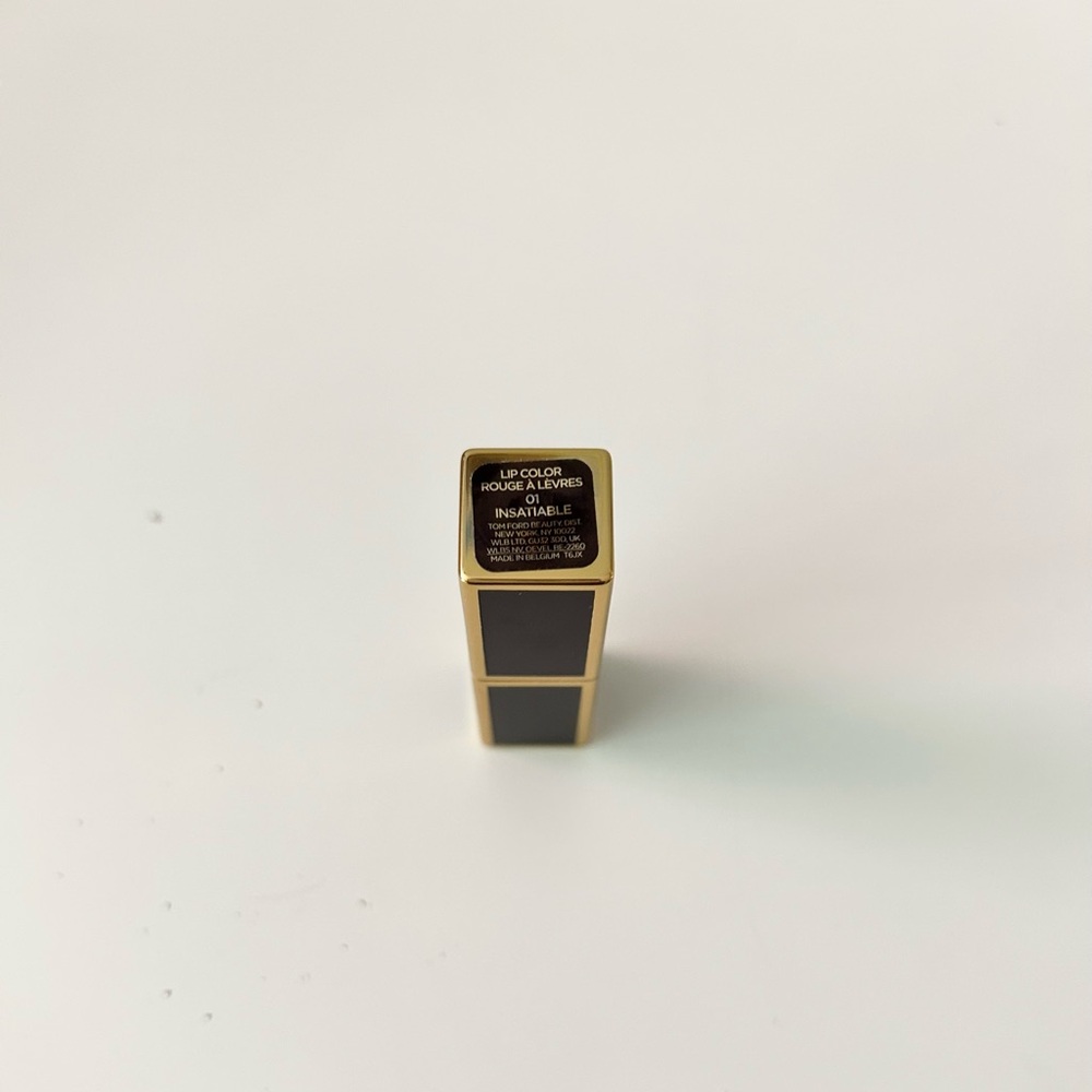 🌟SOLD🌟TOM FORD Lip Color Matte Lipstick in 01 Insatiable Deluxe Mini 1 g - Picture 4 of 9